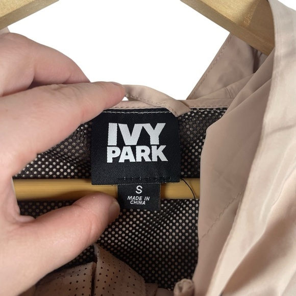 Ivy Park Women’s Perforated Mesh Hooded Pullover Jacket in Dusty Pink Size S - Picture 10 of 15